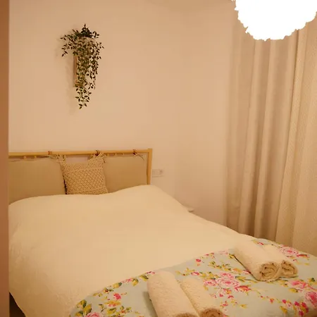 Casa Gibraltar בית נופש אסטפונה